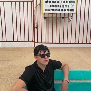 Meet your Posher, Eduardo